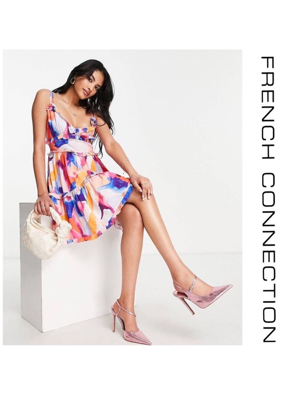 🎩🗝️ NWT $149 French Connection Tiered Dress